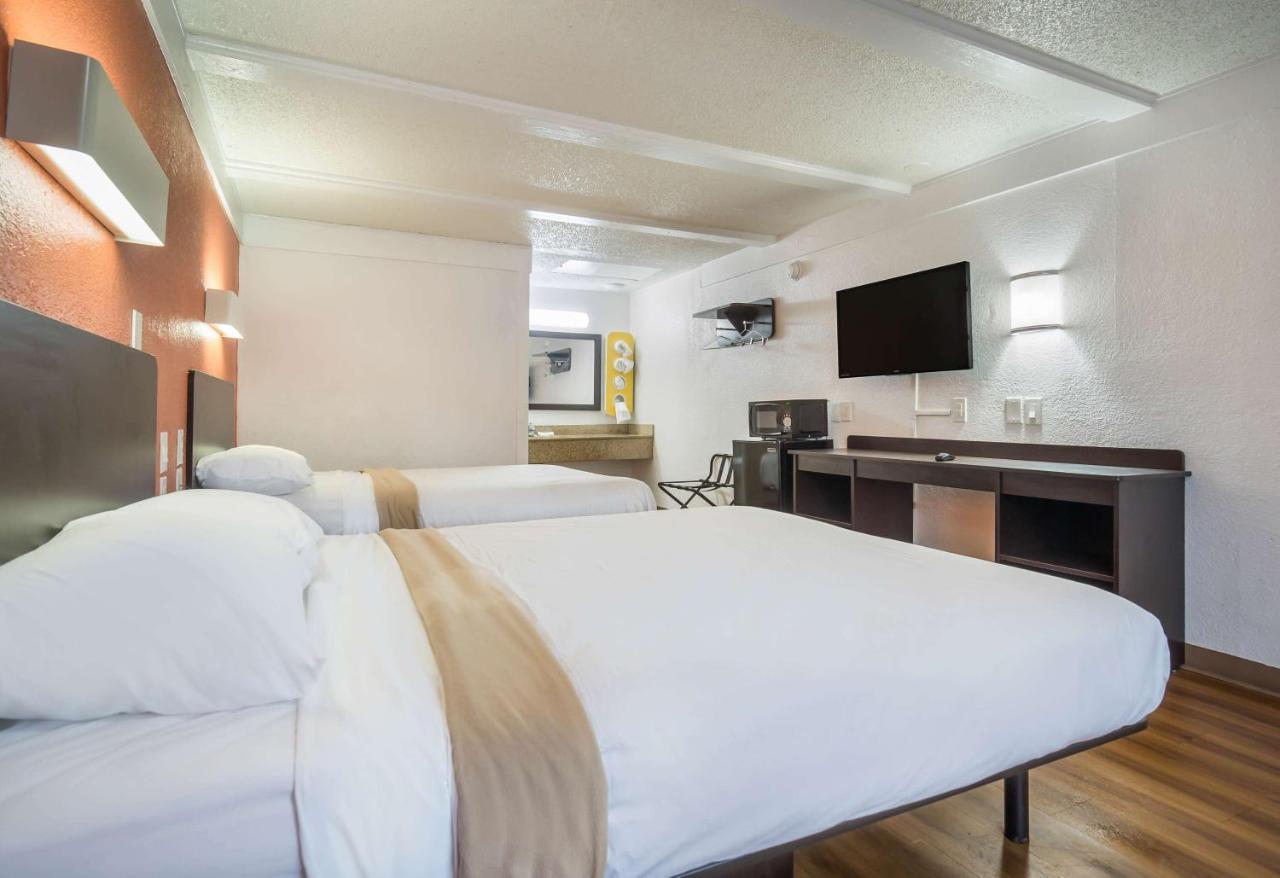 Motel 6-Fort Myers, Fl Норт-Форт-Майерс Экстерьер фото