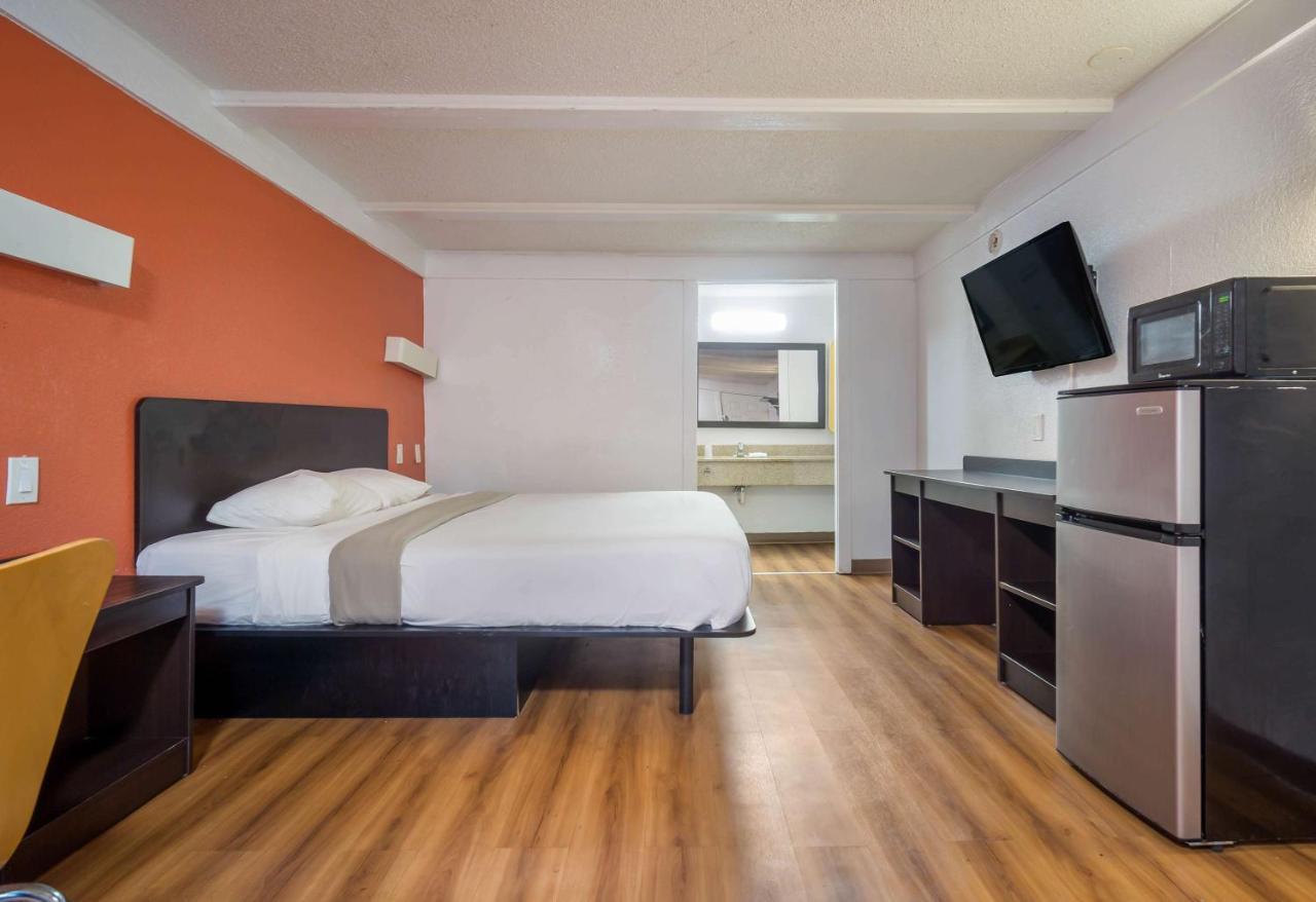 Motel 6-Fort Myers, Fl Норт-Форт-Майерс Экстерьер фото