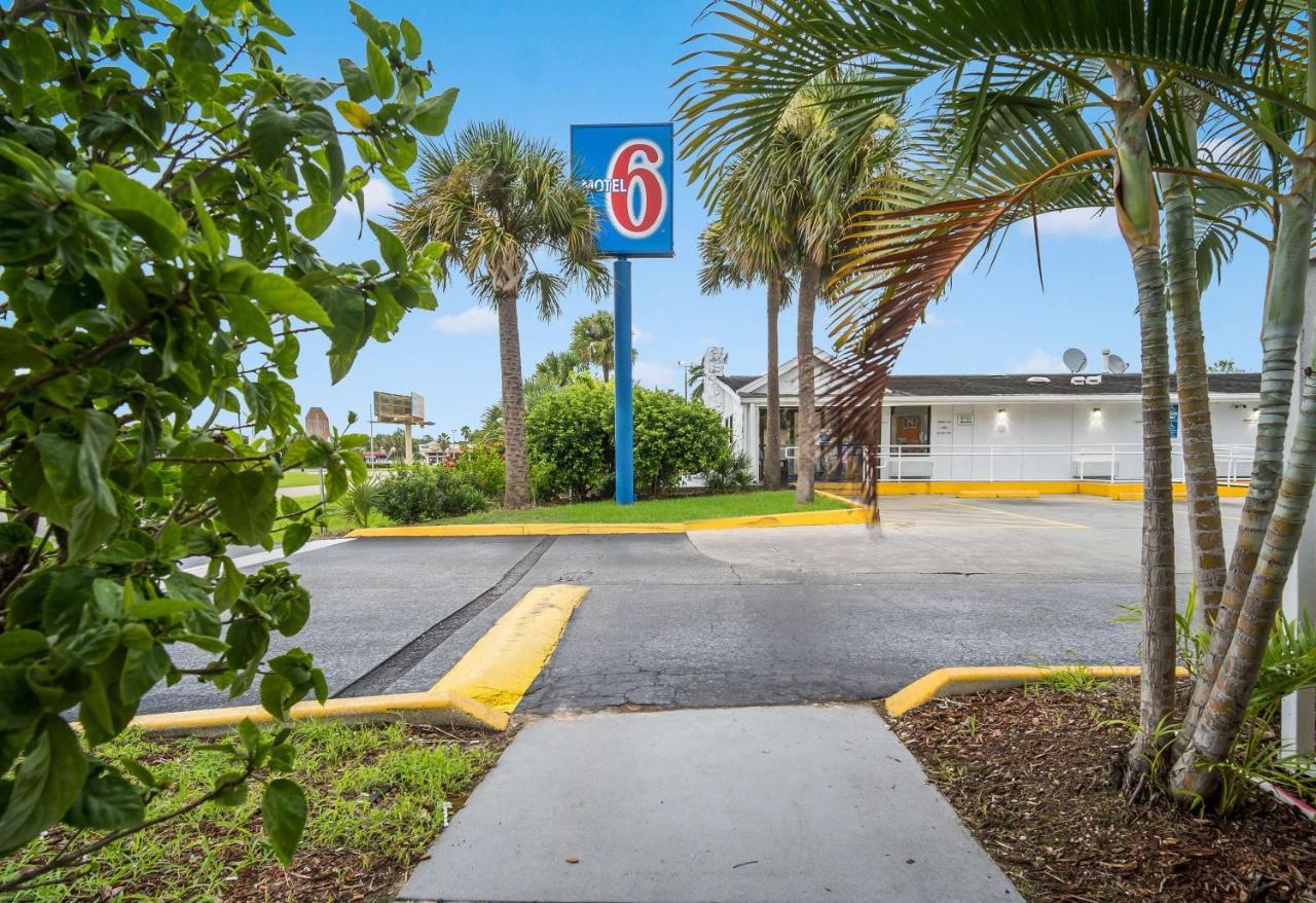 Motel 6-Fort Myers, Fl Норт-Форт-Майерс Экстерьер фото